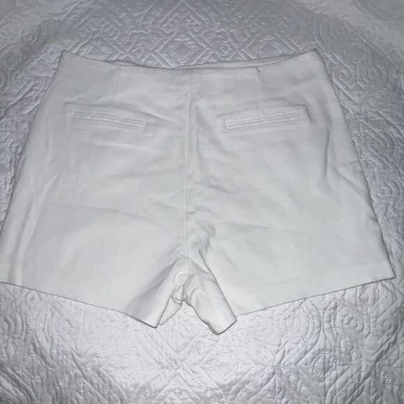 LUXUOIRE short white size L for women’s - Picture 2 of 9